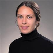 Deutsch und Italienisch Tutorin die Kinder jeden Alters unterrichtet